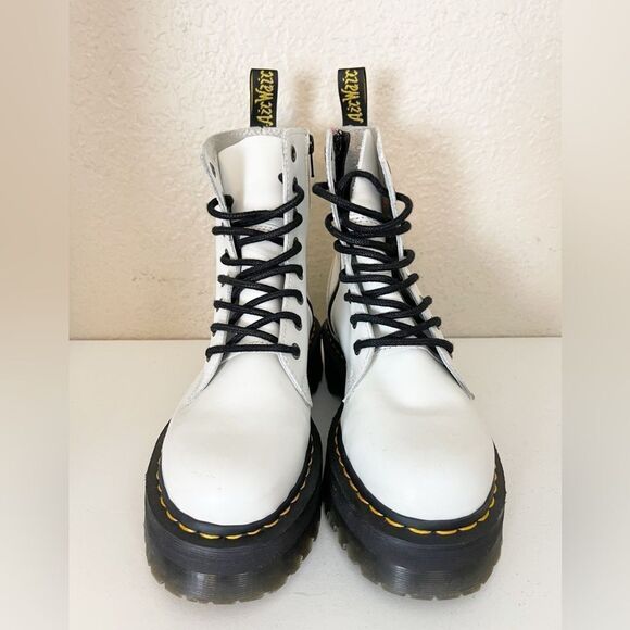 Doc Martens Jadon Boots Platform White. 7 - Picture 6 of 17